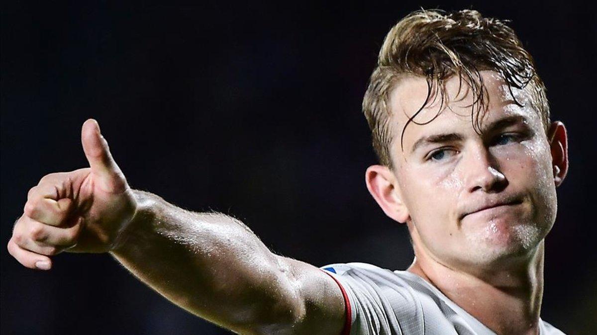 xortunojuventus  dutch defender matthijs de ligt reacts d190927192641