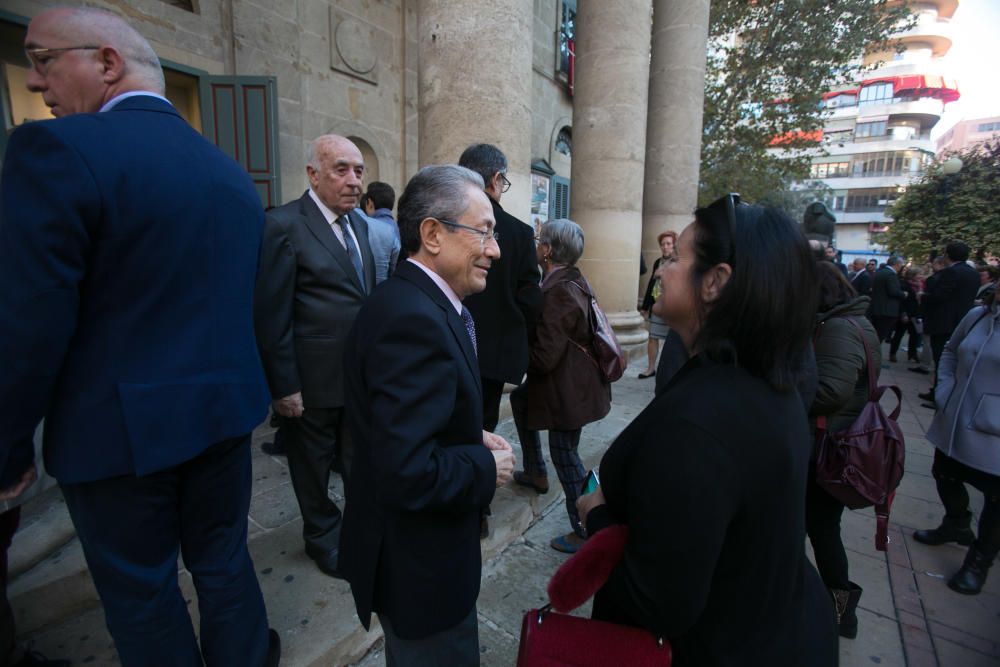 La Generalitat en pleno celebra en Alicante las cuatro décadas de la Carta Magna con un acto institucional en el Teatro Principal que llega en medio de los ataques al modelo territorial y de la alerta ultra.