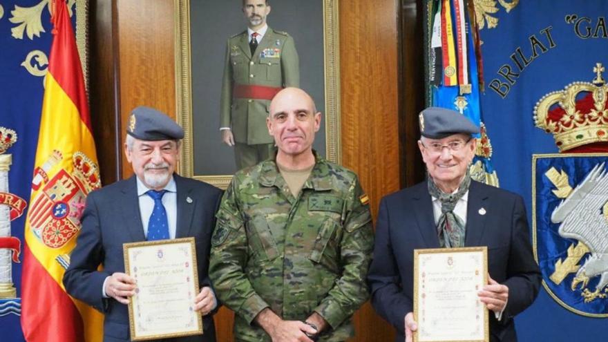 Jesús Palmou, Alfonso Pardo de Santayana y Cándido Pazos, durante el acto de distinción.