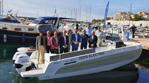 La Zephyyr 800 ECO, en la presentación del proyecto de descarbonización de la náutica catalana en Palamós.