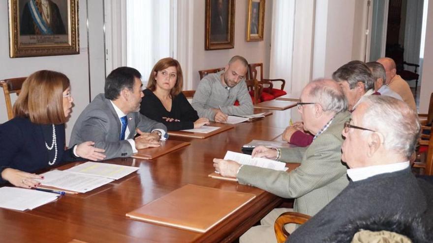 Castejón, López y Marcos, ayer en la reunión.