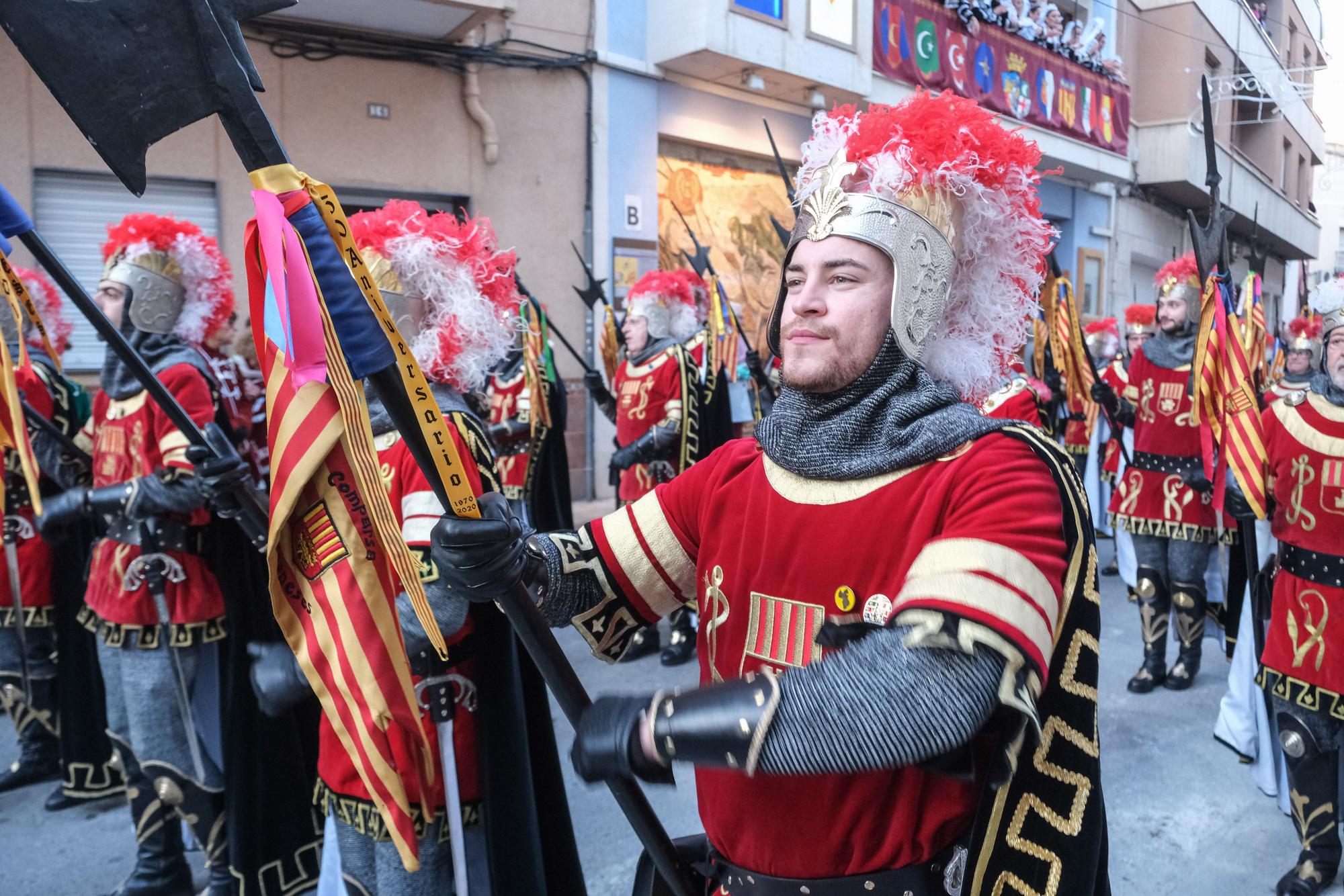 Así ha sido La Entrada en la vuelta de las fiestas de Moros y Cristianos de Sax