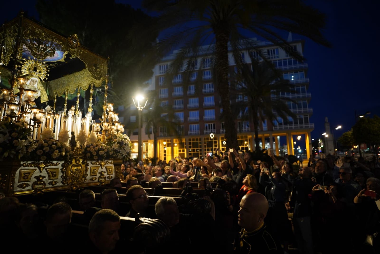 Procesión de la Dolorosa del Grao en la Semana Santa Marinera de València