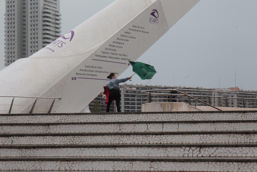 Temporal de lluvia y viento en Valencia