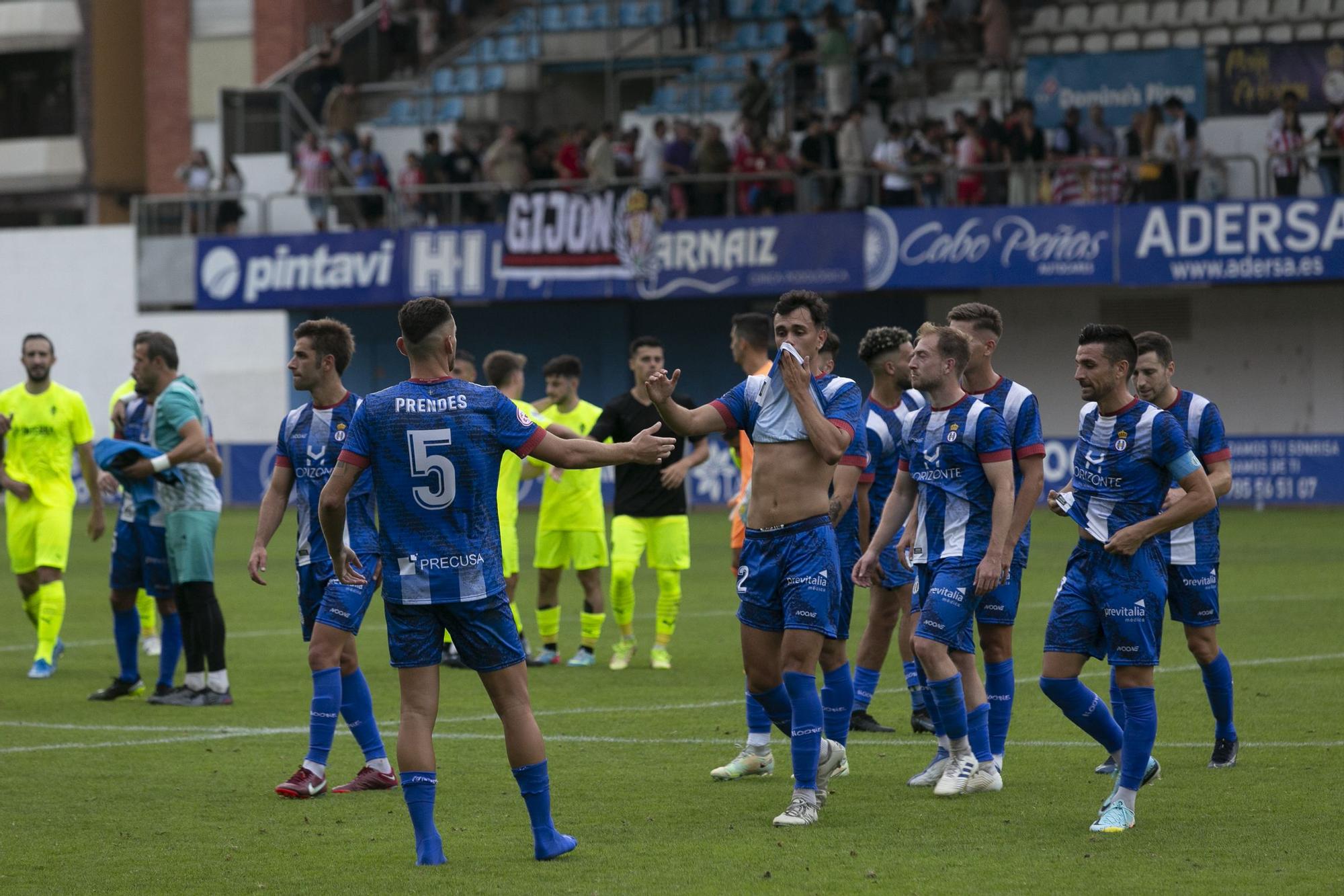 En imágenes: asi fue la victoria del Sporting (0-1) en el Suárez Puerta ante el Real Avilés