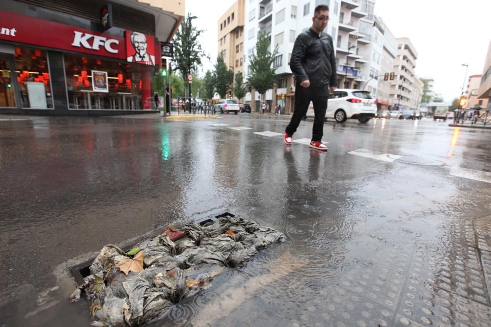 Inundaciones y suciedad a consecuencia de las lluvias en Ibiza