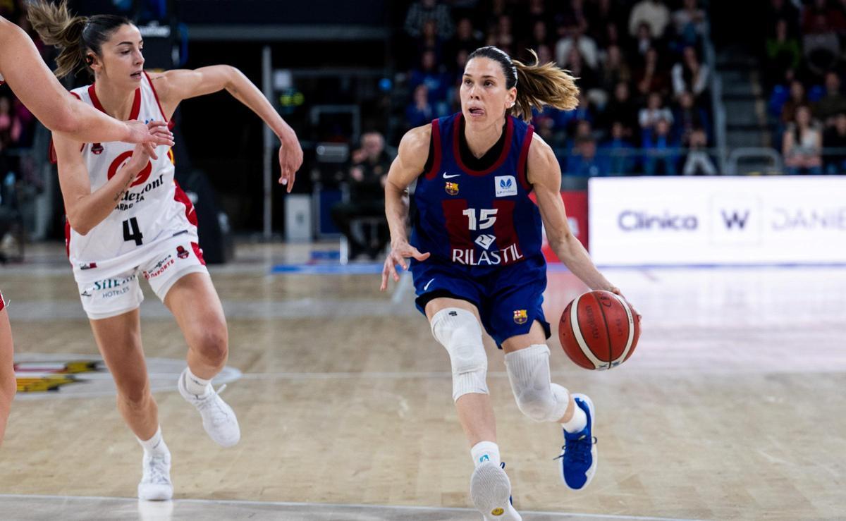 Anna Cruz, en una acción del encuentro ante el Casademont Zaragoza