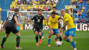 2-2. Ataque y fútbol total con premio insuficiente para ambos equipos