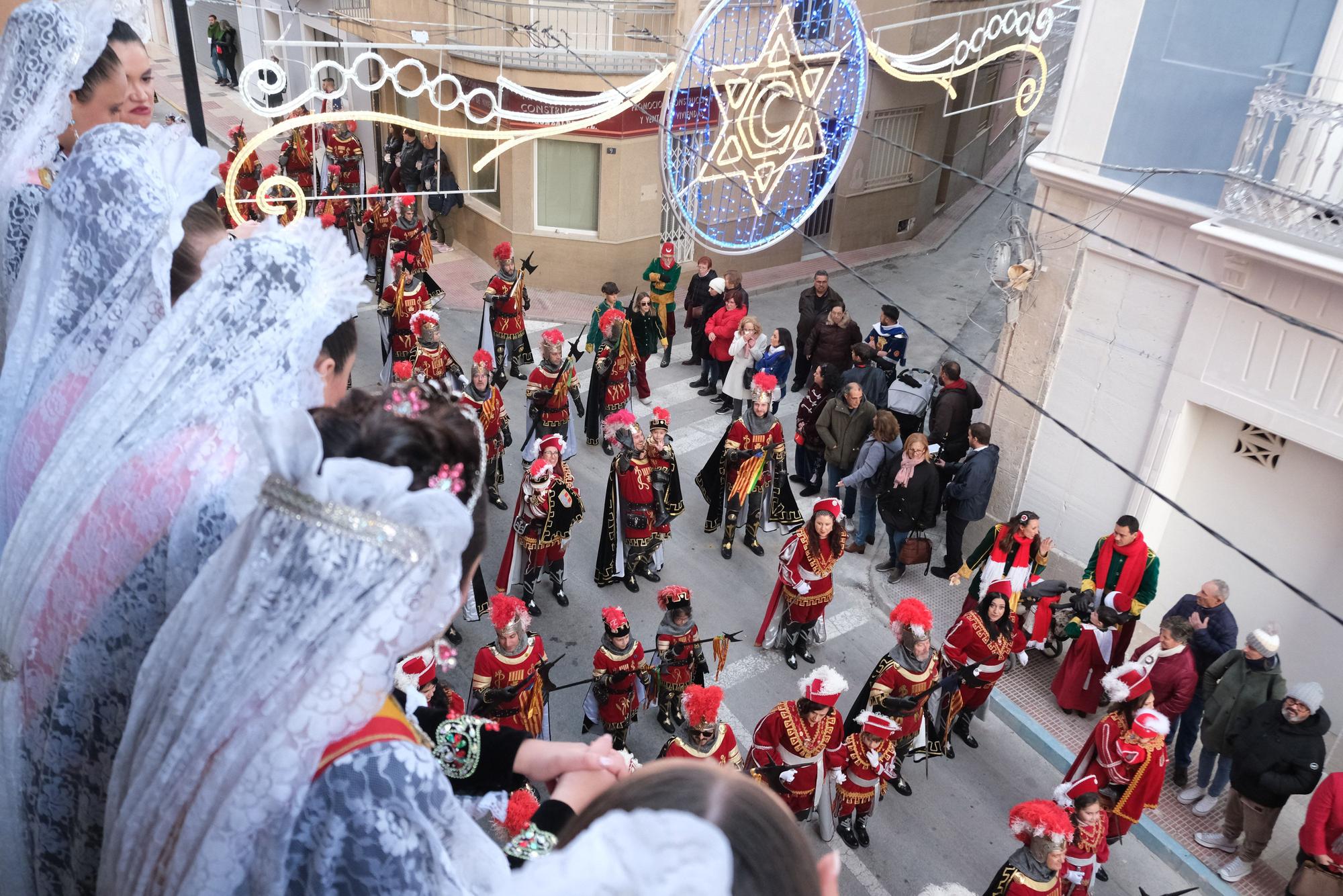 Así ha sido La Entrada en la vuelta de las fiestas de Moros y Cristianos de Sax