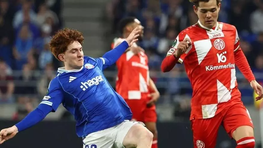 Resumen, goles y highlights del Estrasburgo 4 - 0 Mainz 05 de la vuelta de cuartos de final de la Conference League