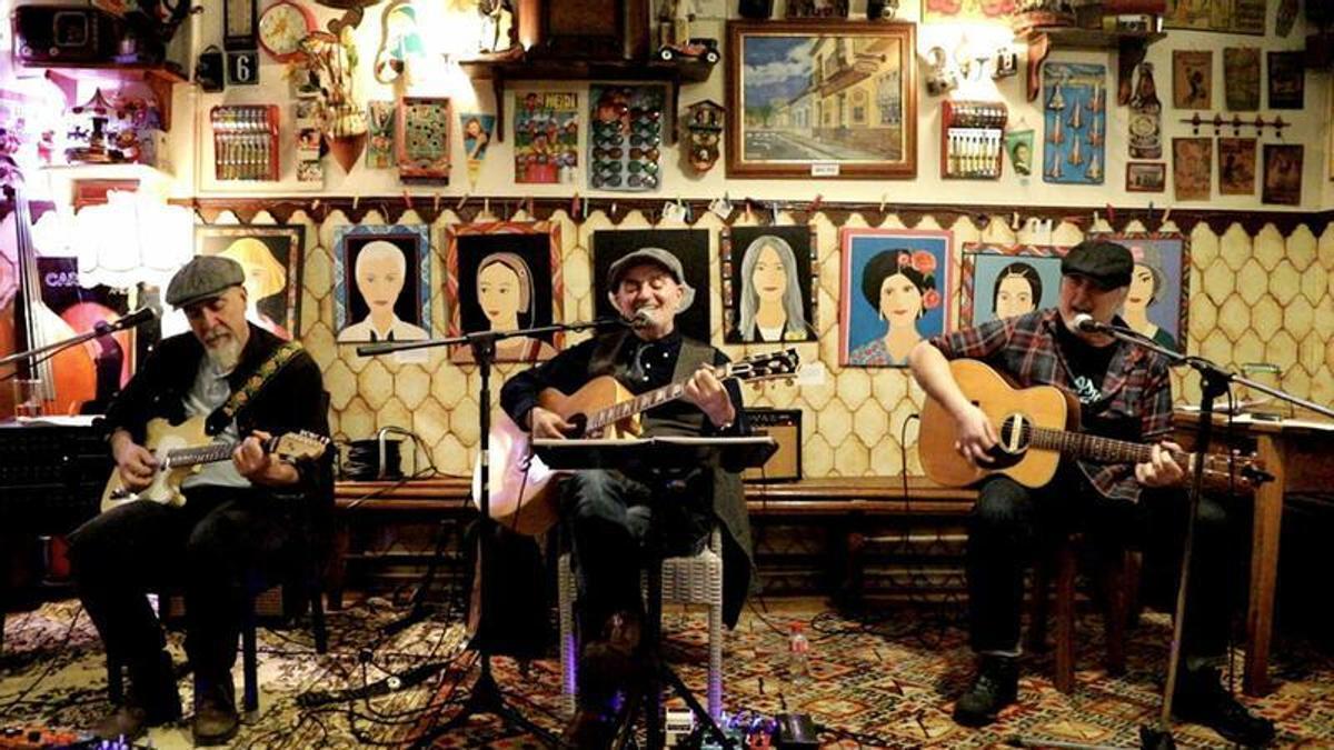 El grupo Vinos Chueca regresa a los escenarios.