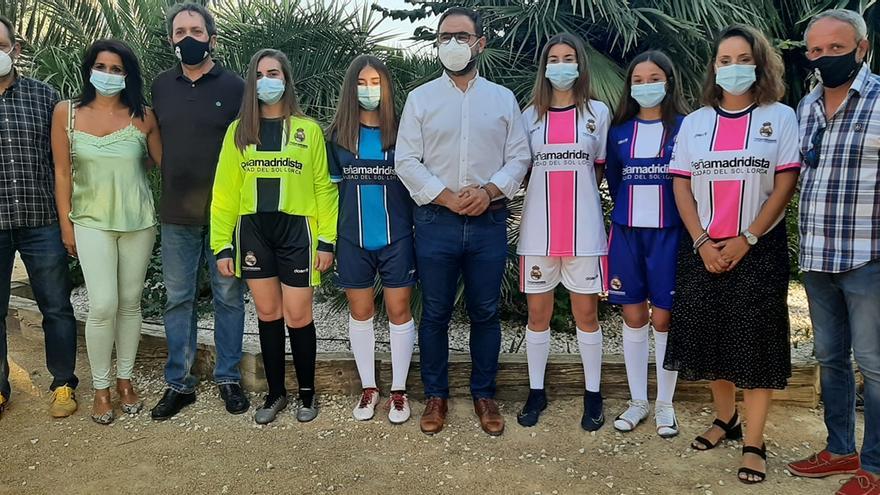 Presentación de la sección femenina de la Peña Madridista de Lorca