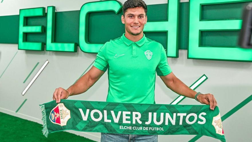 El zamorano Cristian Salvador ya se entrena con el Elche