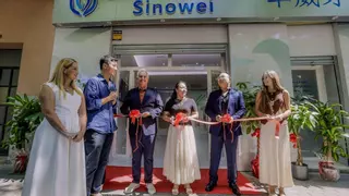 Primera clínica dental china en Mallorca: "Ya no solo abrimos restaurantes y bazares"