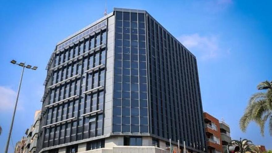Torrent investiga el uso indebido de una tarjeta municipal de estacionamiento por parte de un exconcejal
