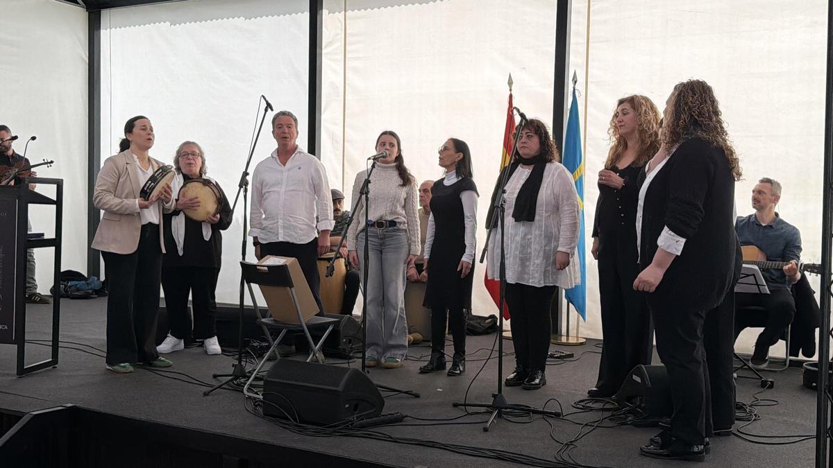 Una de las actuaciones de este lunes en el Archivo de Indianos.