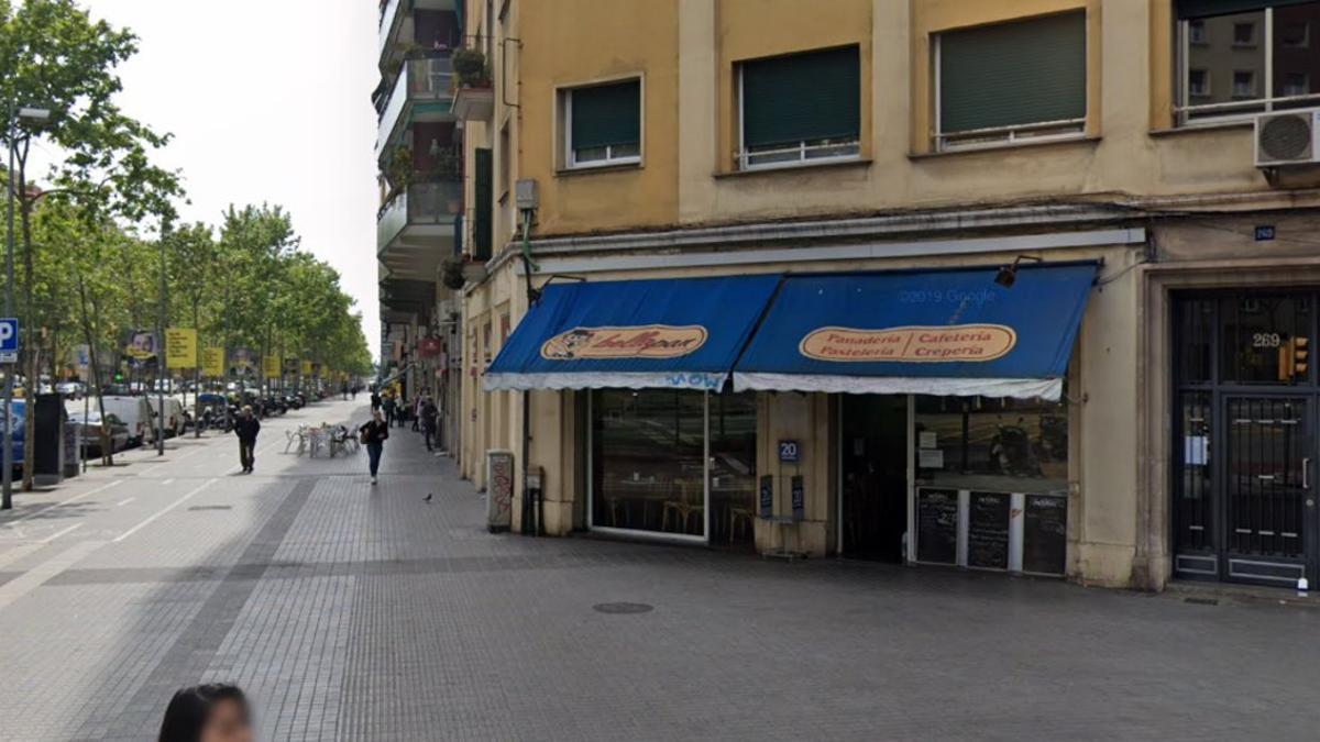 Una pelea familiar acaba con un apuñalado y una mujer detenida en una panadería de Barcelona