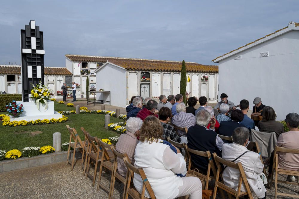 Culte als difunts als cementiris de l''Alt Empordà.