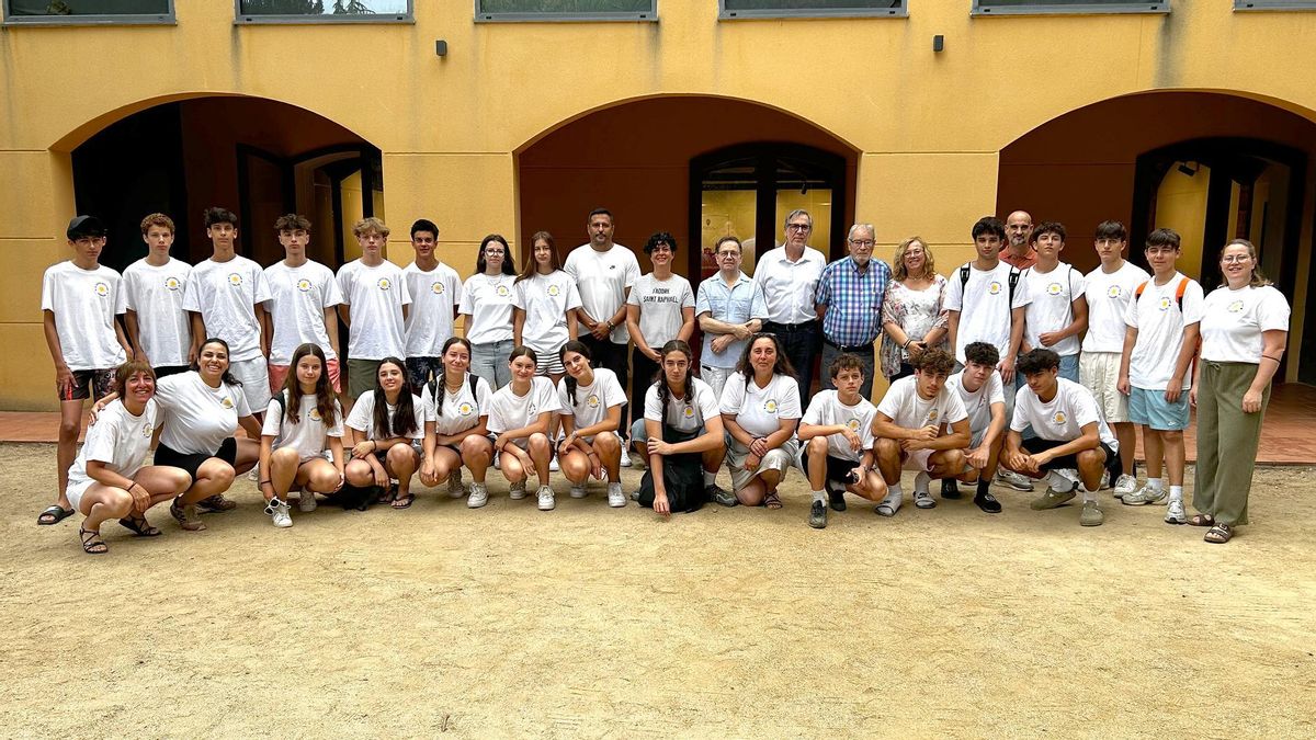 Joves de Champniers visiten Sant Esteve Sesrovires