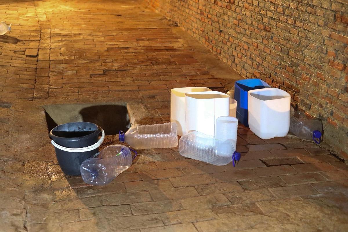 GALERÍA | Filtraciones en la calle Judería