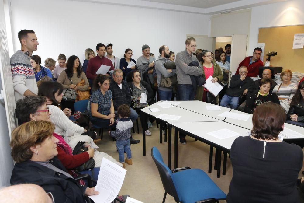 Los padres de Cangas, en pie de guerra por la falta de pediatras