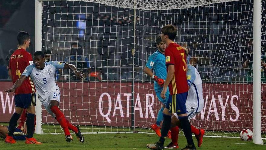 Gueri celebra el 2-4 que terminaba de desequilibrar la contienda.