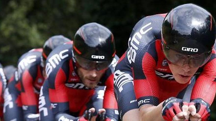 L&#039;equip BMC s&#039;imposa en una ajustada contrarellotge per equips