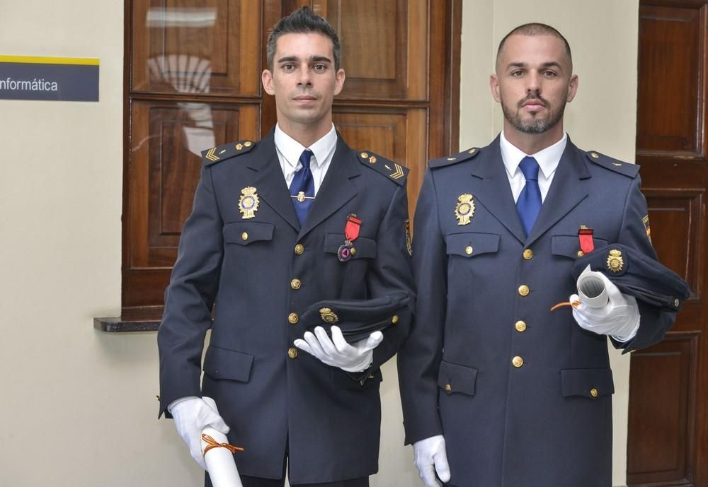 Entrega de medallas al mérito de la protección civil