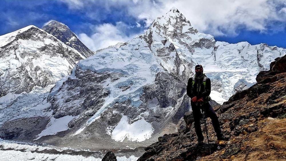 Un notario de Alaquàs culmina el Everest