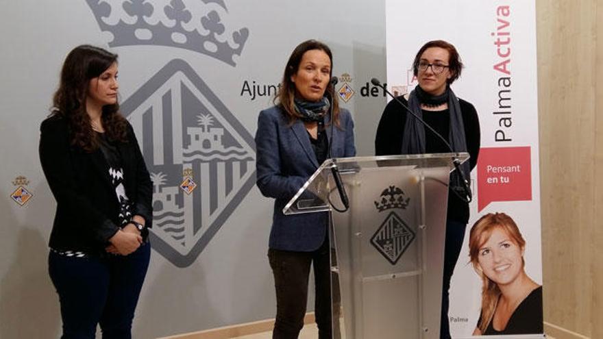 Gloria Garcia, de Communication Center CCES24; Joana Maria Canals, de Angel 24; y Joana Maria Adrover, presidenta de Palma Activa