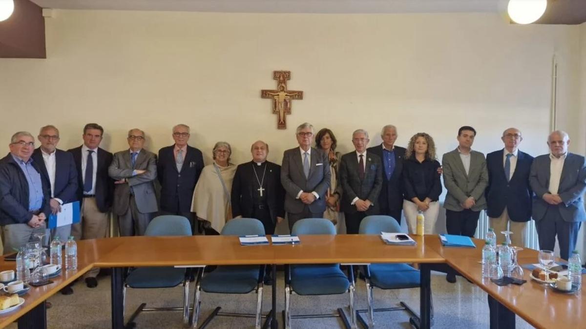 El arzobispo Francisco Prieto y el presidente de la CEG Juan Vieites en la reunión preparatoria