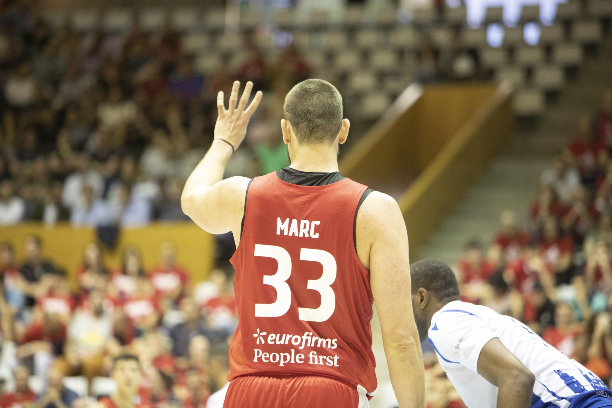 El primer punt del Bàsquet Girona arriba des de la defensa (74-66)