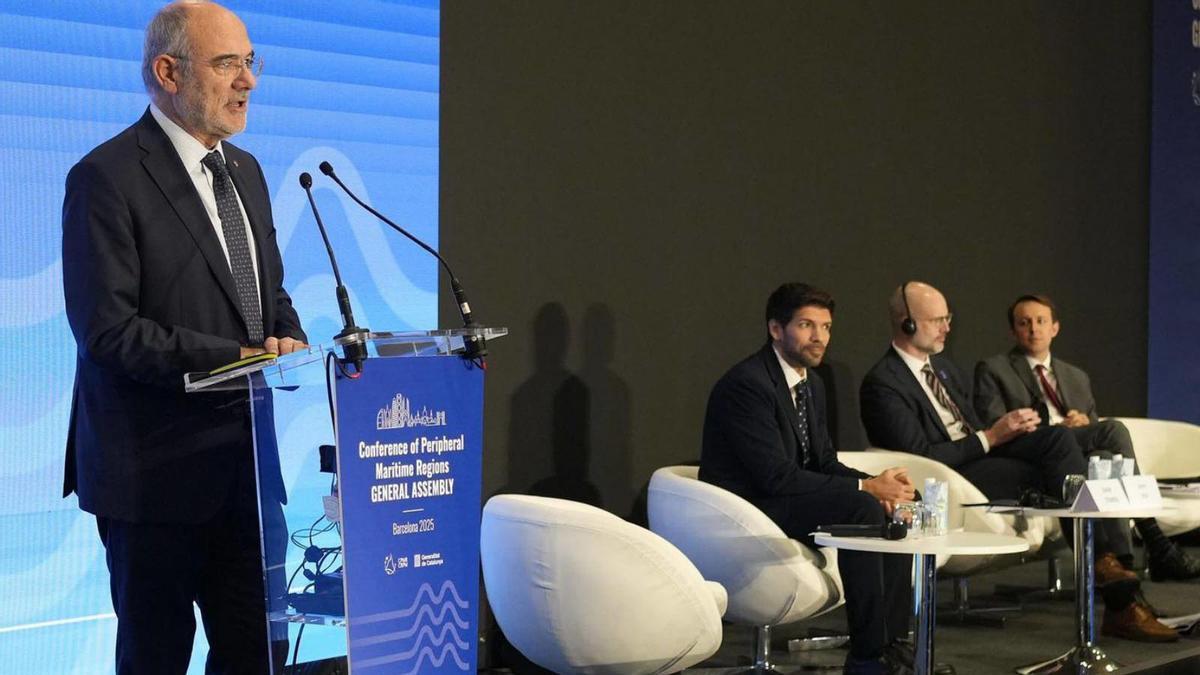 Alfredo Romero, propietari del restaurant on van dinar Mazón i Vilaplana, abans de declarar davant la jutge. | JOSÉ MANUEL LÓPEZ