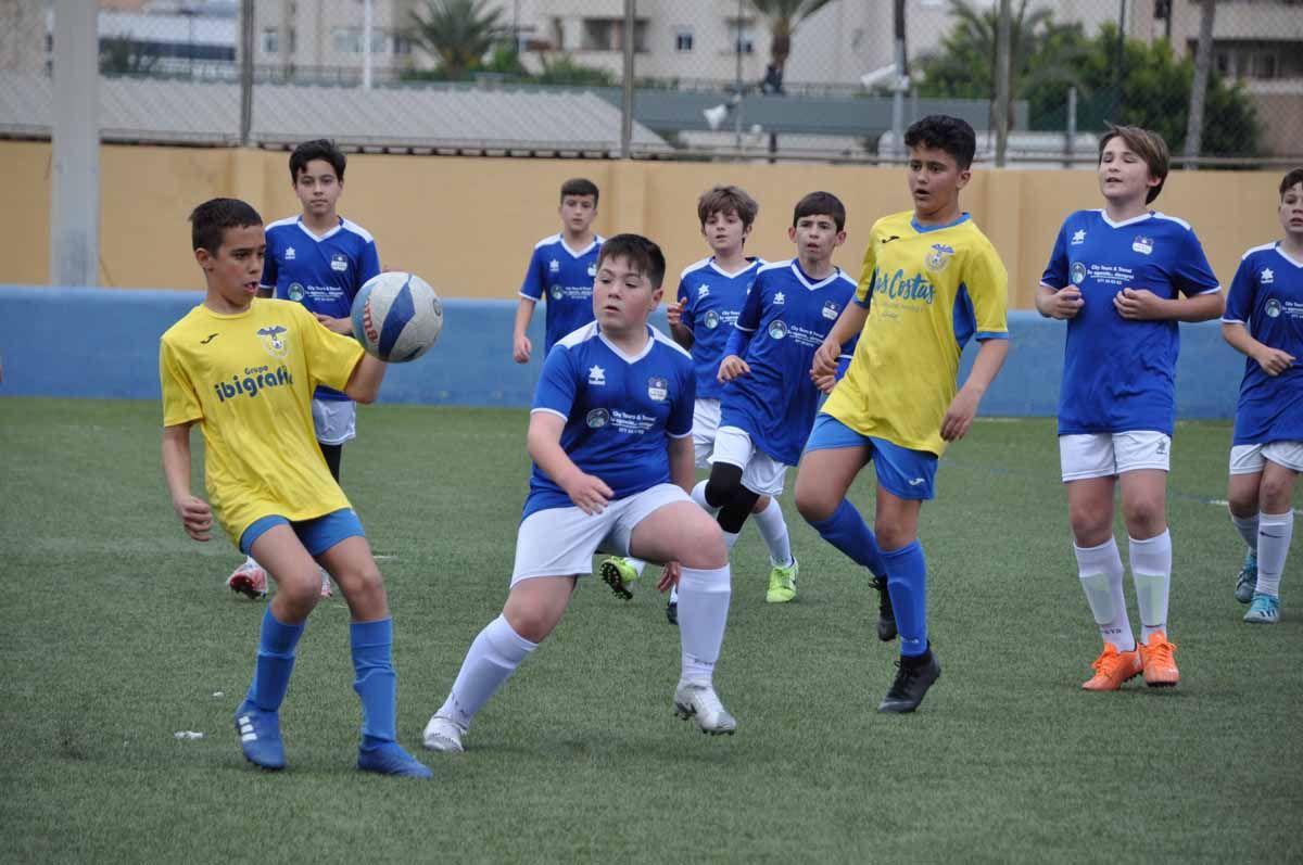 Imágenes de la jornada de fútbol base (17/18 abril)