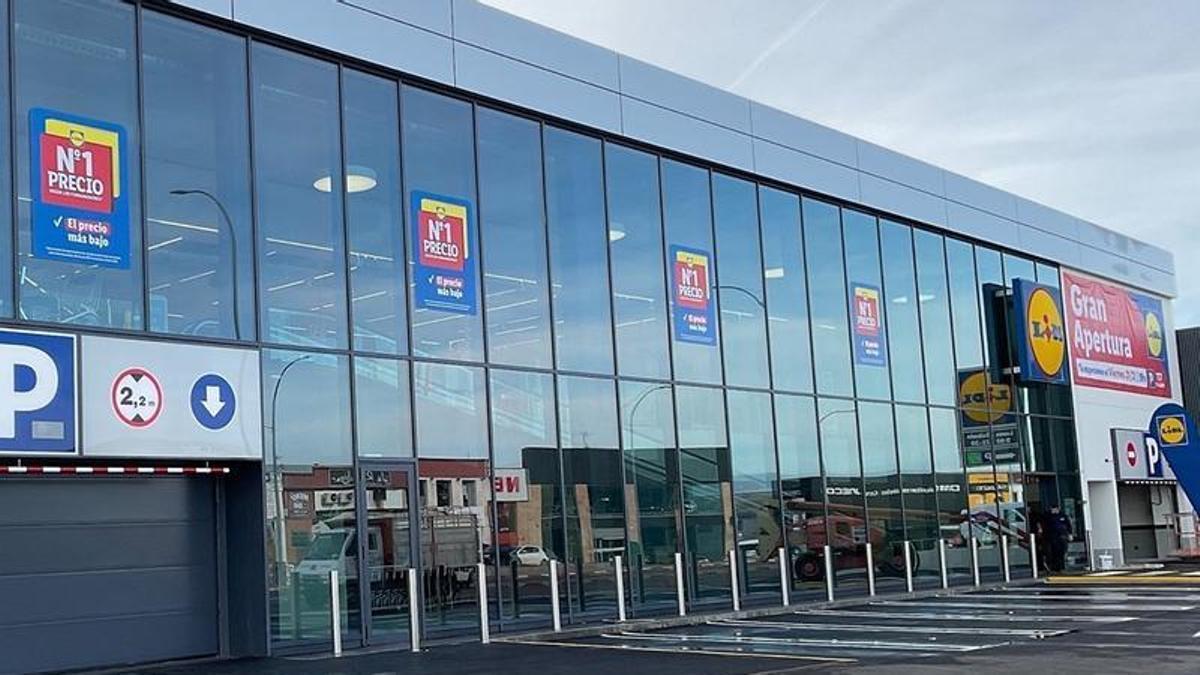 CHOLLOS LIDL | Mañana se esperan colas kilométricas para conseguir la potente batidora de mano con accesorios más barata del mercado: ideal para triturar y picar