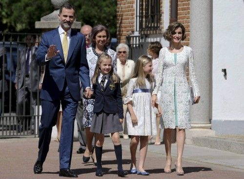 LA PRINCESA LEONOR RECIBE LA PRIMERA COMUNI?N