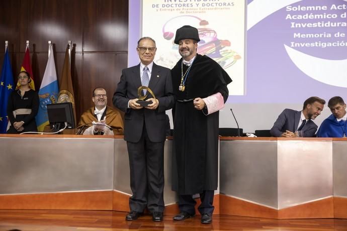 26.01.19. Las Palmas de Gran Canaria. Solemne Acto Académico con motivo de la Investidura de Doctores y Doctoras, que será presidido por el Rector Rafael Robaina. Salón de Actos del Edificio de Ingenierías Industriales y Civiles de la Universidad de Las Palmas de Gran Canaria (Campus de Tafira)  Foto Quique Curbelo