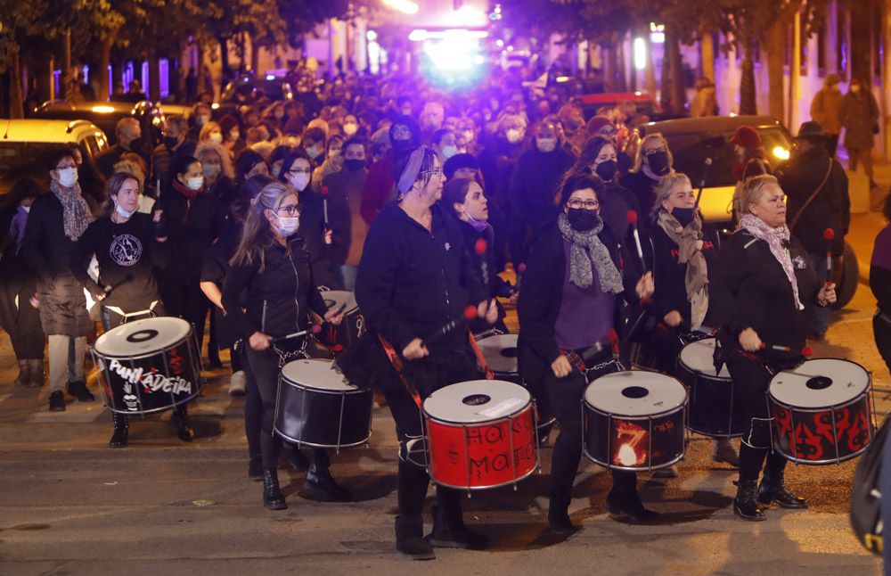 Manifestación en las calles del Port de Sagunt, el 25N contra la violencia machista.