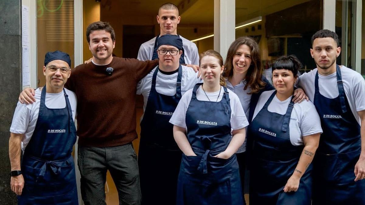 El equipo al completo de B de Bocata.