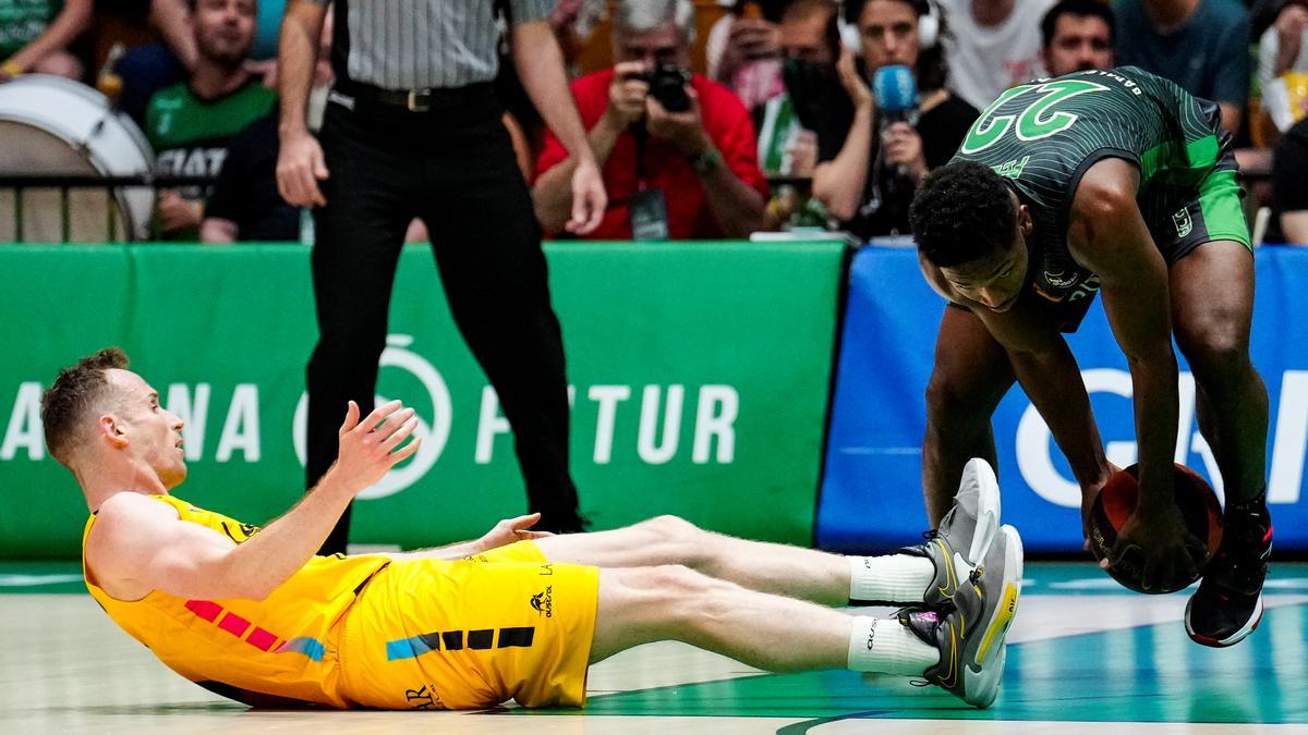 El Joventut dejó por los suelos a un Lenovo Tenerife que fue aplastado en el Olimpic