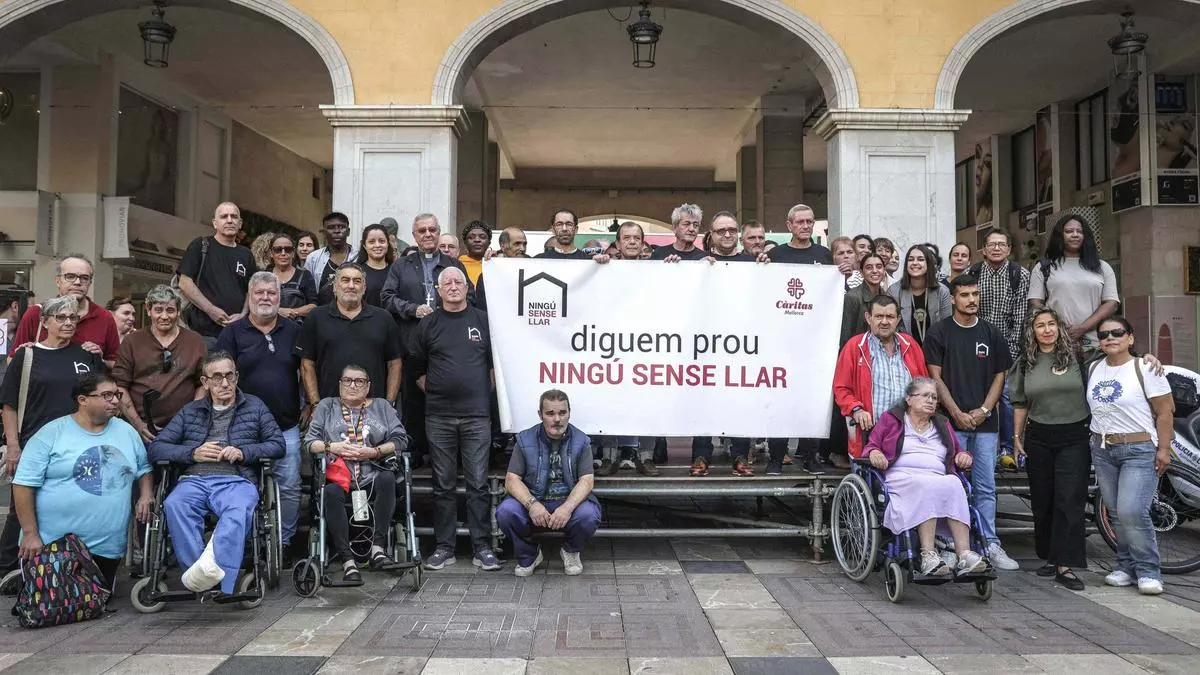 El Obispo de Mallorca: "Si la emergencia habitacional es muy grave, donaremos Iglesias para hacer viviendas dentro"