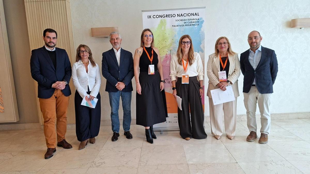 Autoridades antes de la apertura del congreso.