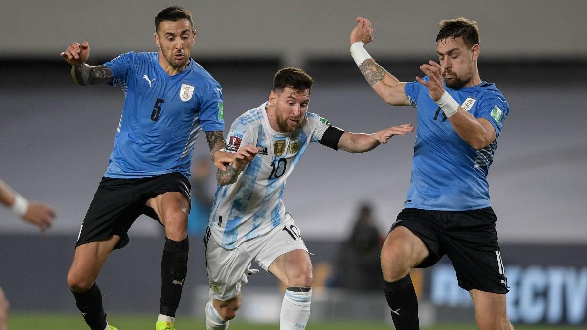 Resumen y goles del Argentina - Uruguay (3-0)... Con una exhibición espectacular de Leo Messi