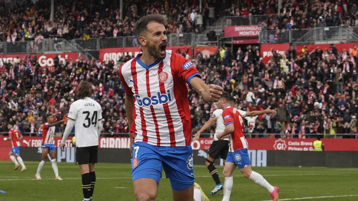 Stuani celebra el gol de l’empat contra el València.