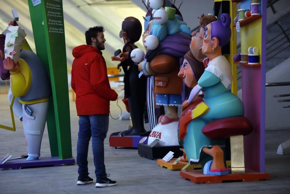 Primera jornada de entrega de ninots de las Fallas 2020