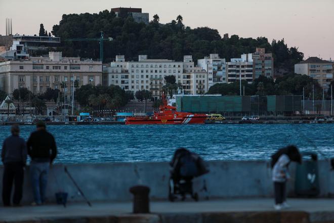 Se hunde un catamarán con más de treinta pasajeros en Cartagena