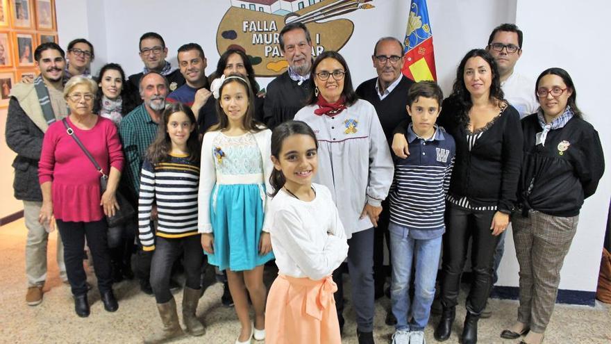 Y en la falla Murillo-Palomar hay presidenta... infantil