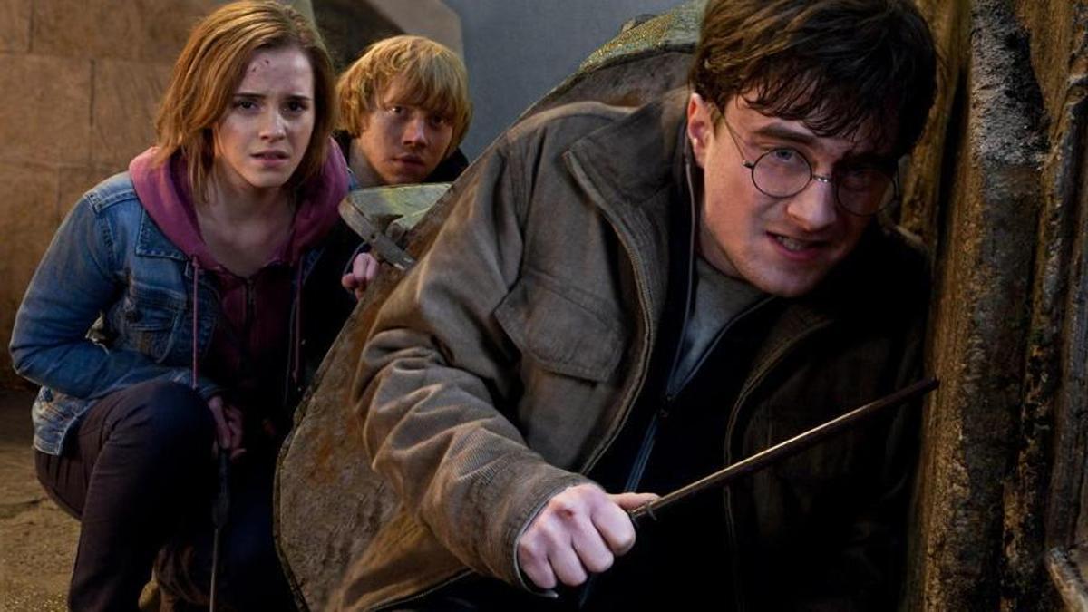 Harry Potter, Ron y Hermione en una escena de la saga.