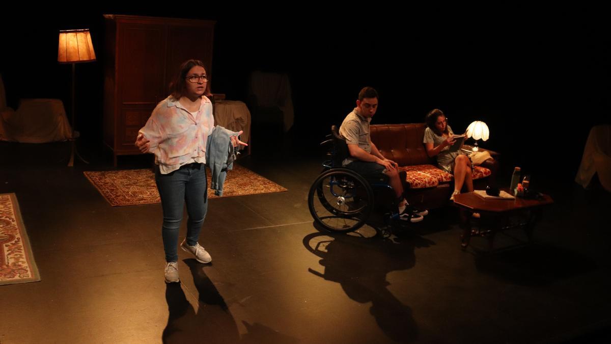 Una escena de l&#039;obra &#039;Els àngels no tenen fills&#039; que es pot veure aquest cap de setmana a la sala la Planeta