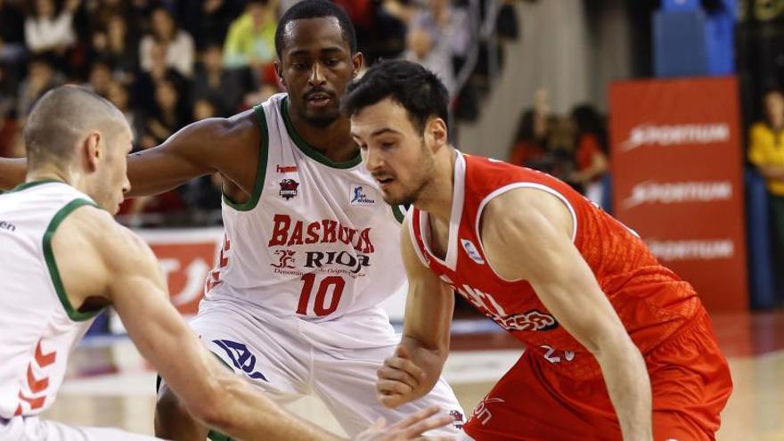 L&#039;ICL ultima una plantilla menys basada en la LEB que les dels rivals